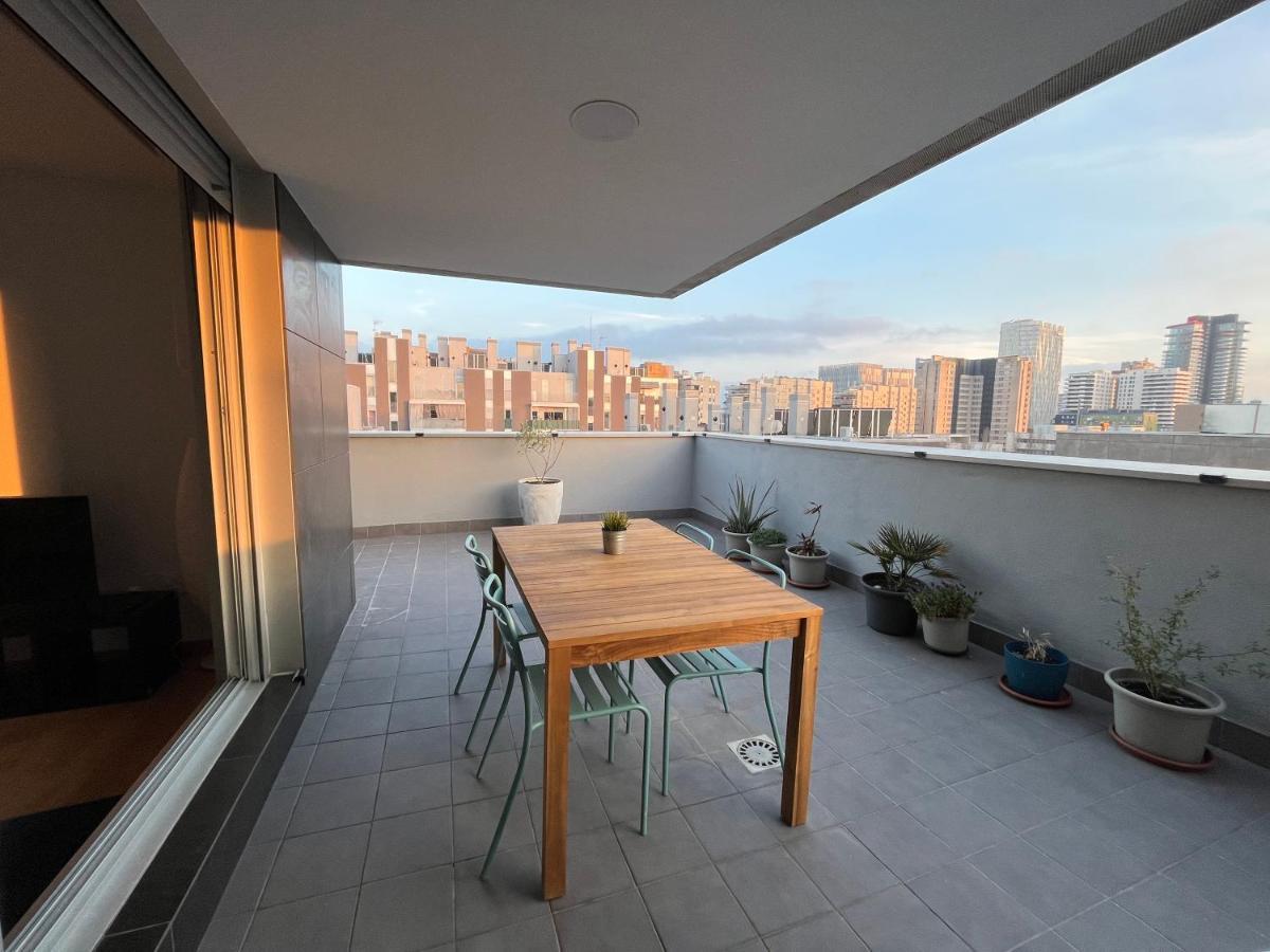 Beach & Culture Barcelona Port Forum Penthouse Apartment Сан-Адриан-де-Бесос Экстерьер фото